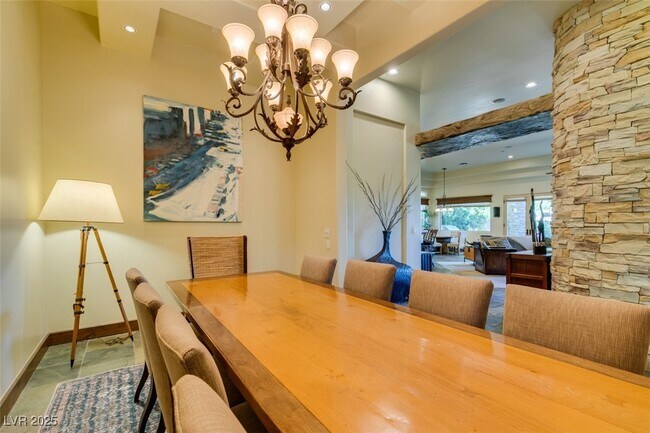 Building Photo - 549 Regents Gate Dr