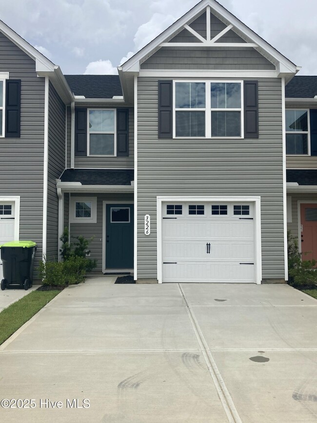 Primary Photo - 3226 Edgemead Cir