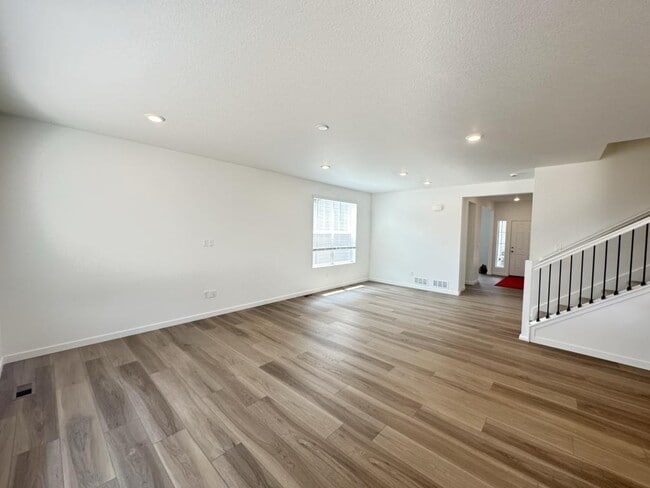 Building Photo - 4322 Fellows Dr