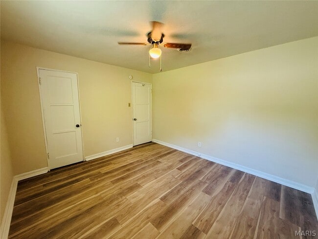 Building Photo - 544 Thurston Ave
