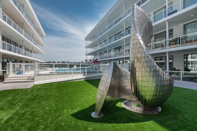 Building Photo - 3 Somerset Ln