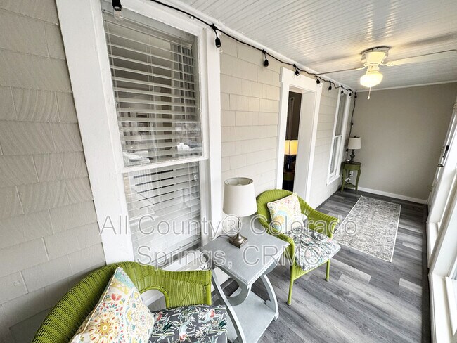 Building Photo - 2126 W Kiowa St