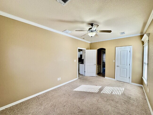 Building Photo - 2591 N Tragalger Dr.