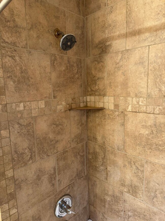 Building Photo - 2315 ½ N Gatewood Ave – Oklahoma City, OK ...