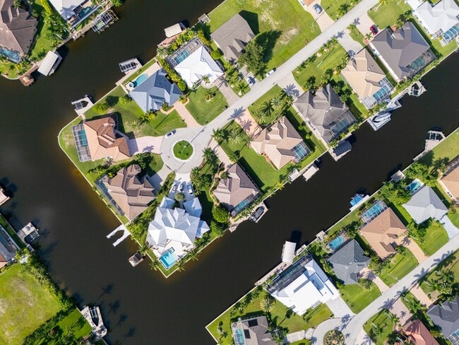 Building Photo - Seabird Villa