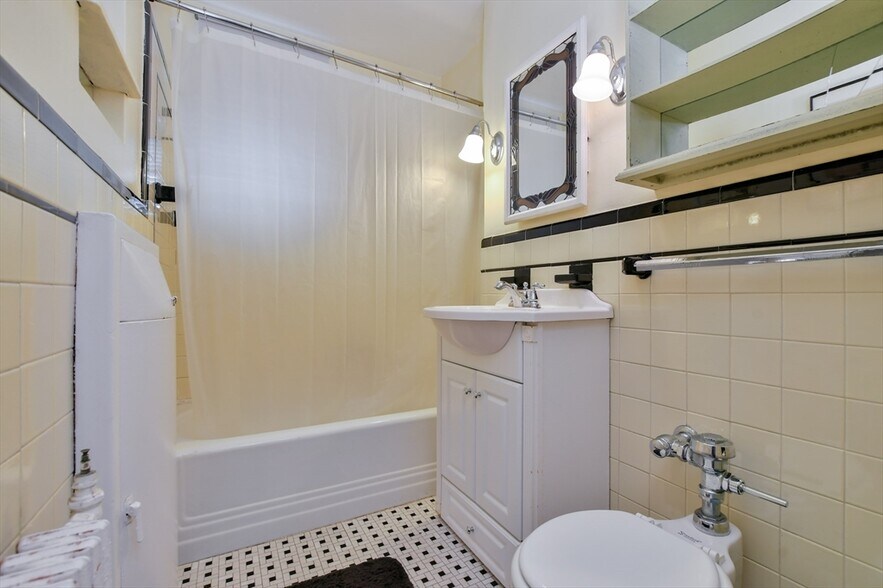 Building Photo - 5 Kilsyth Ter