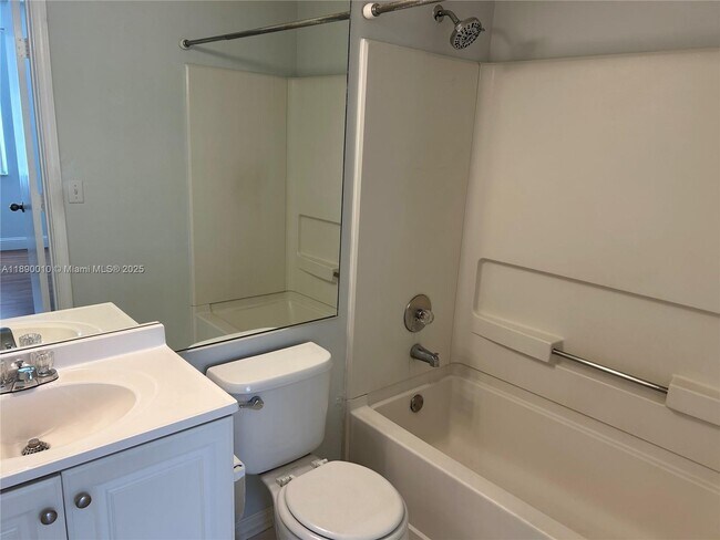 Building Photo - 11030 Tarpon Bay Ct