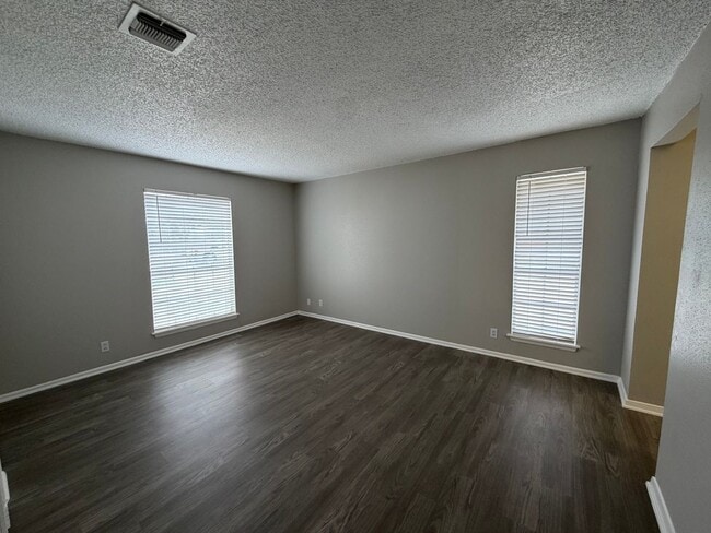 Building Photo - Delightful 3 Bedroom home in North East ISD with easy access to 1604, 35, Randolph AFB, Ft. Sam, ...