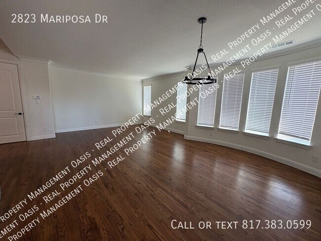Building Photo - 2823 Mariposa Dr