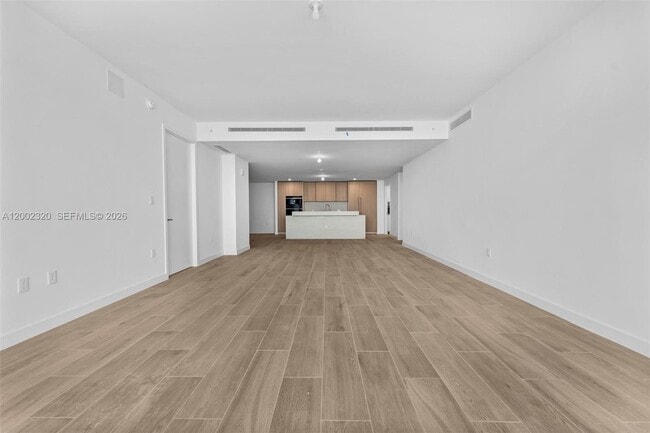 Building Photo - 900 N Ocean Blvd