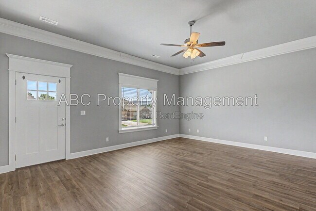 Building Photo - 381 Captain Hopkins St