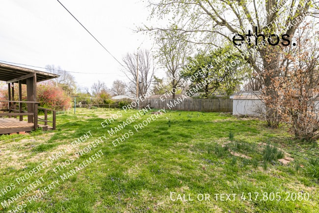 Building Photo - 1934 S Thelma Ave