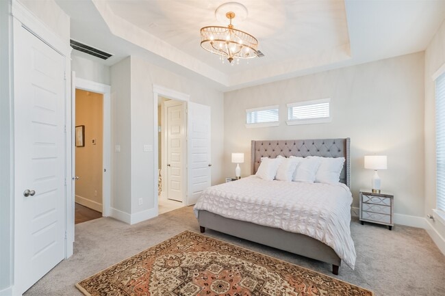 Building Photo - 809 Leavenworth Ave