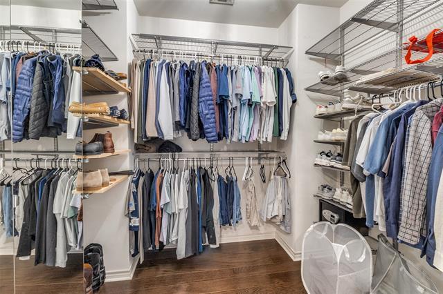 Building Photo - 4310 Buena Vista St