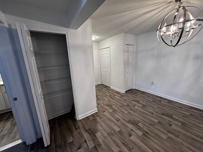 Building Photo - 14107 Pinehurst Ln