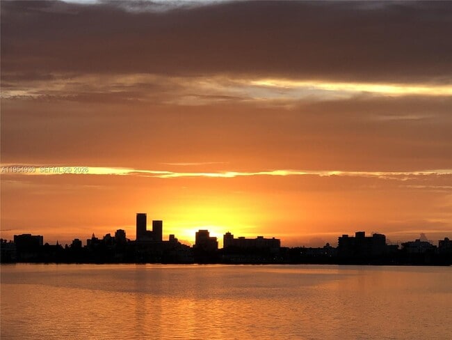 Building Photo - 7921 East Dr