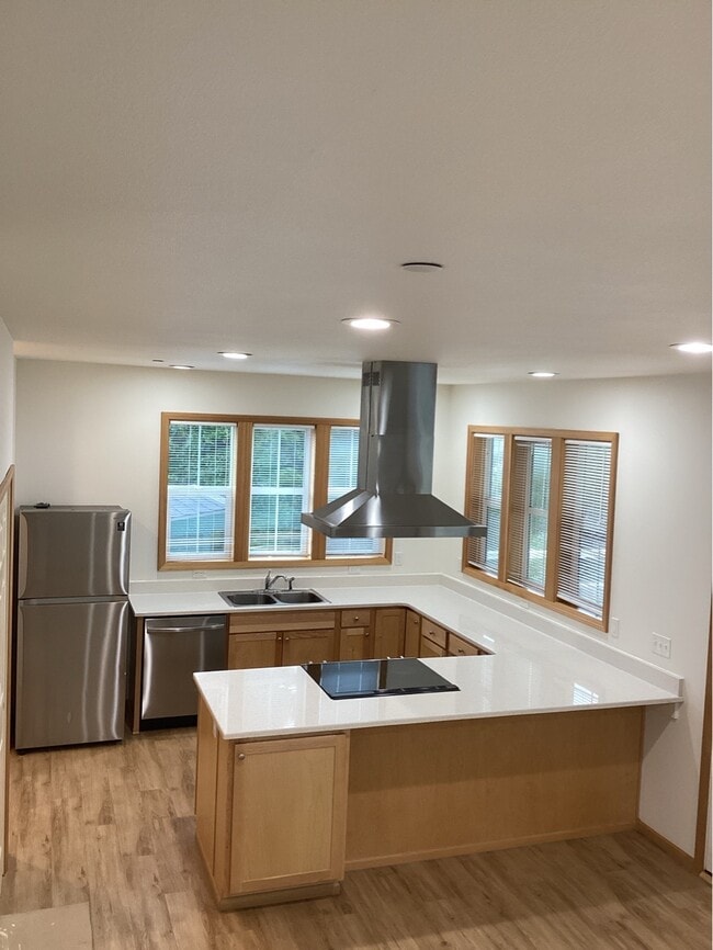 Building Photo - 648 NW Coast St