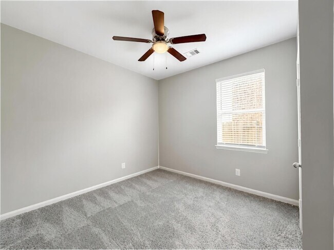 Building Photo - 2201 Nautica Terrace