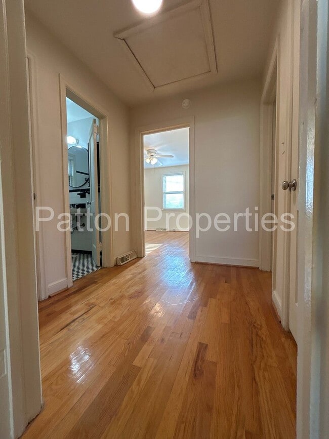 Building Photo - West Columbia Home Available 03-20-26