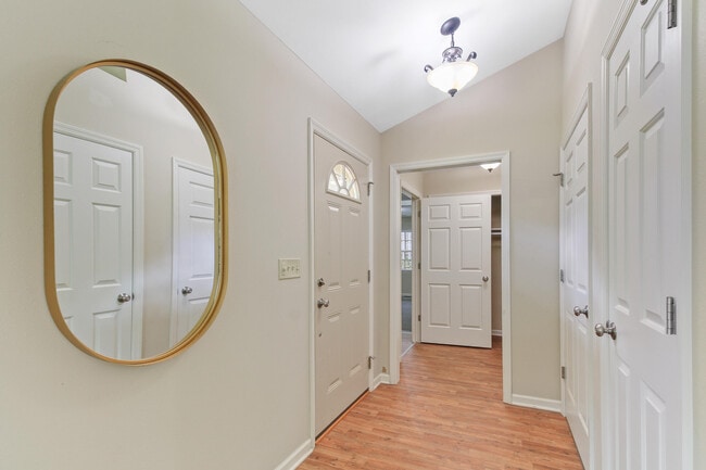 Building Photo - N7439 Mariner Hills Cir