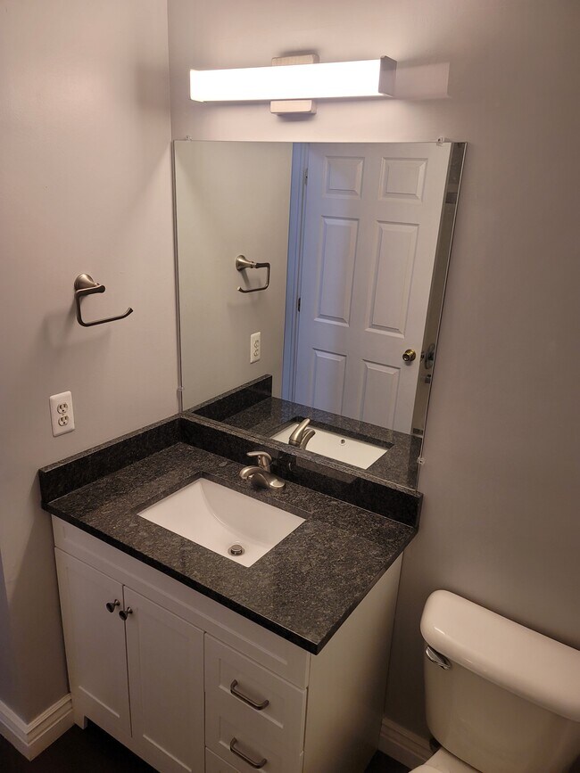 Building Photo - 46101 Allenton Dr