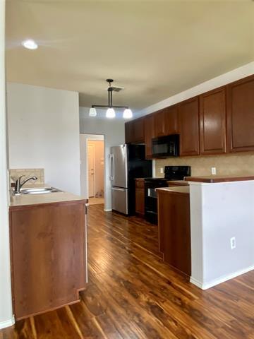 Building Photo - 150 Briar Grove Dr