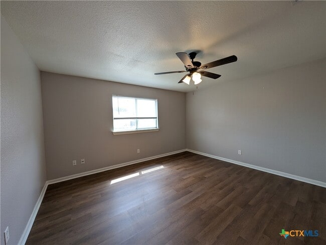 Building Photo - 3017 Lodgepole Ln