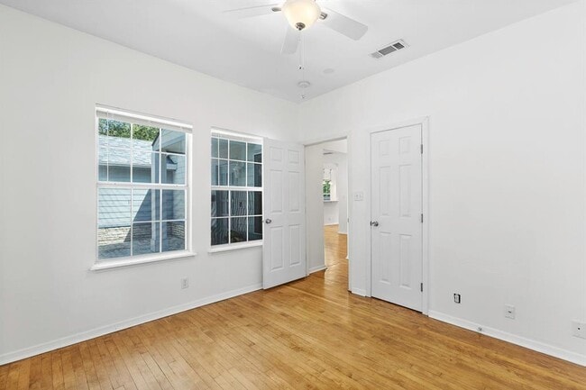 Building Photo - 1414 E 37th St