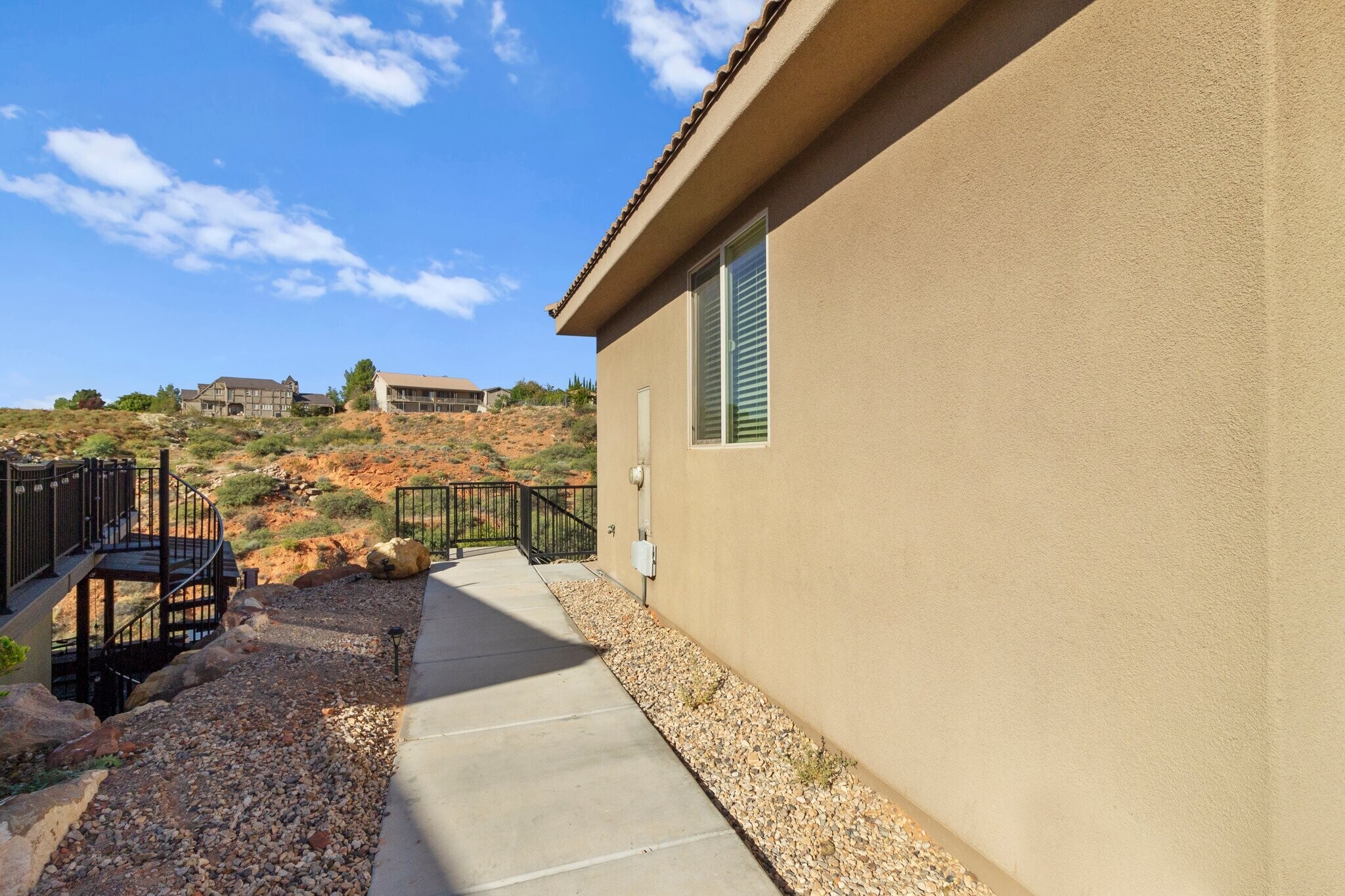 Building Photo - 509 N Creek Ridge Cir