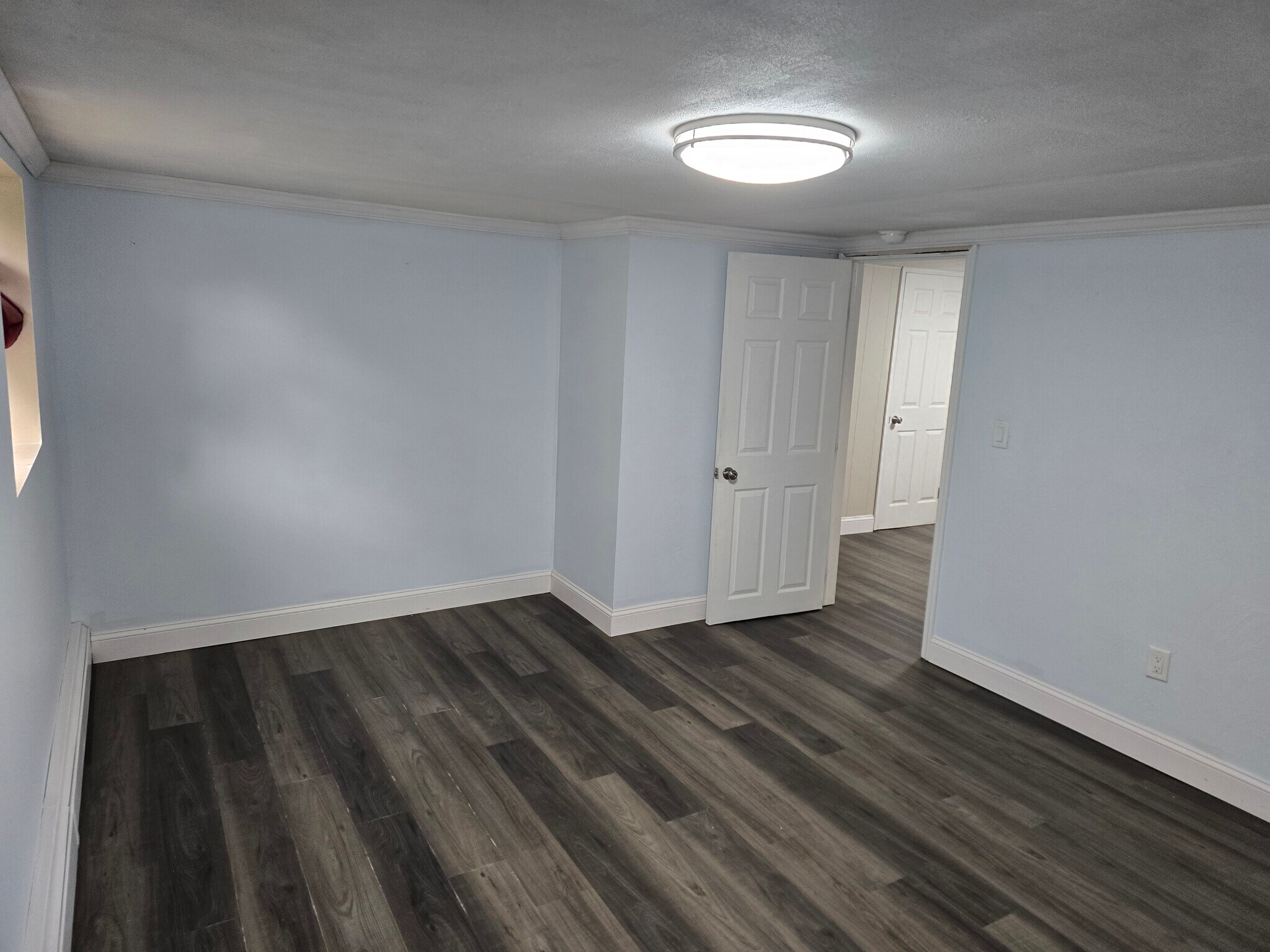 Building Photo - 43 Milton Tpke