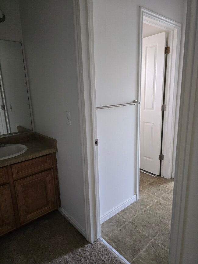 Building Photo - 13463 S Corbin Valley Dr