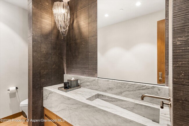 Building Photo - 99 Forest Ln