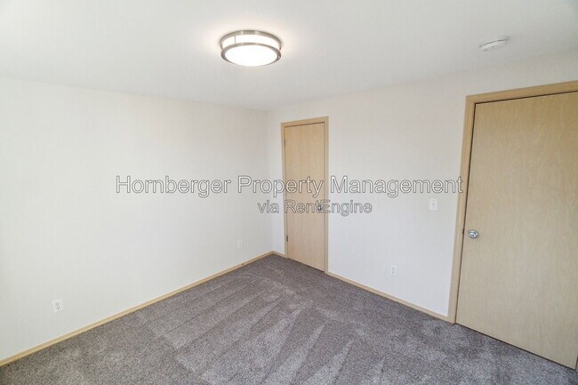 Building Photo - 509 S Joslin Pl