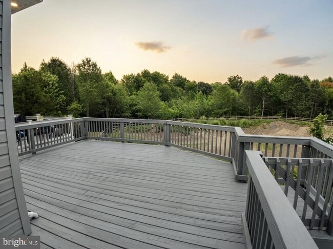 Building Photo - 9746 Harvester Cir