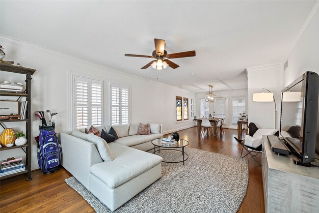 Building Photo - 2324 Goldsmith St