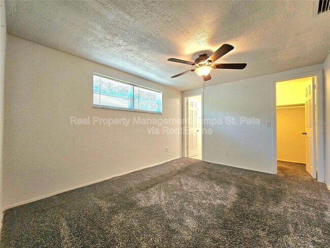 Building Photo - 613 Lyndhurst St