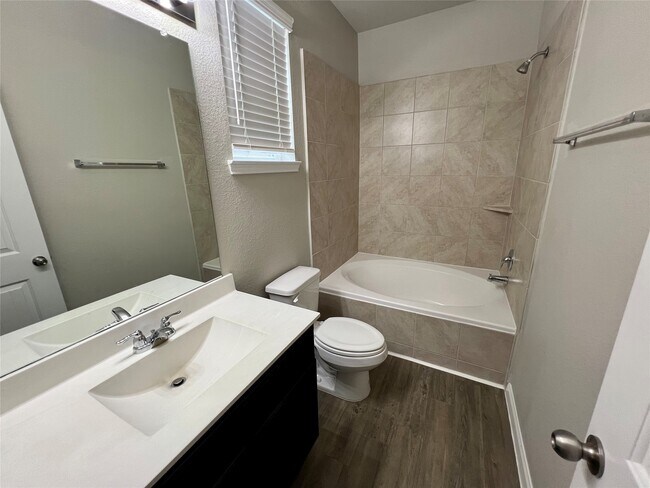 Building Photo - 3219 Atascocita Vale Dr