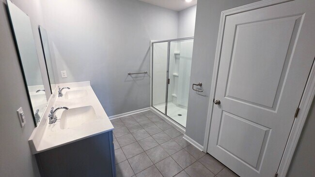 Building Photo - 506 Hogwart Ln
