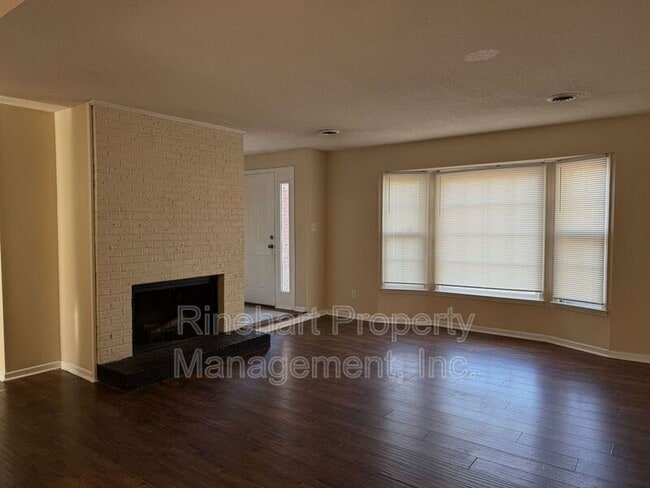 Building Photo - 290 Ratterree Cir