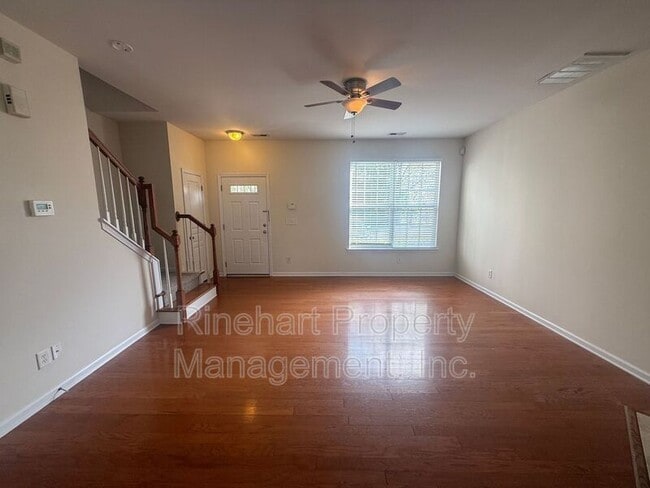 Building Photo - 530 Bent Leaf Ct