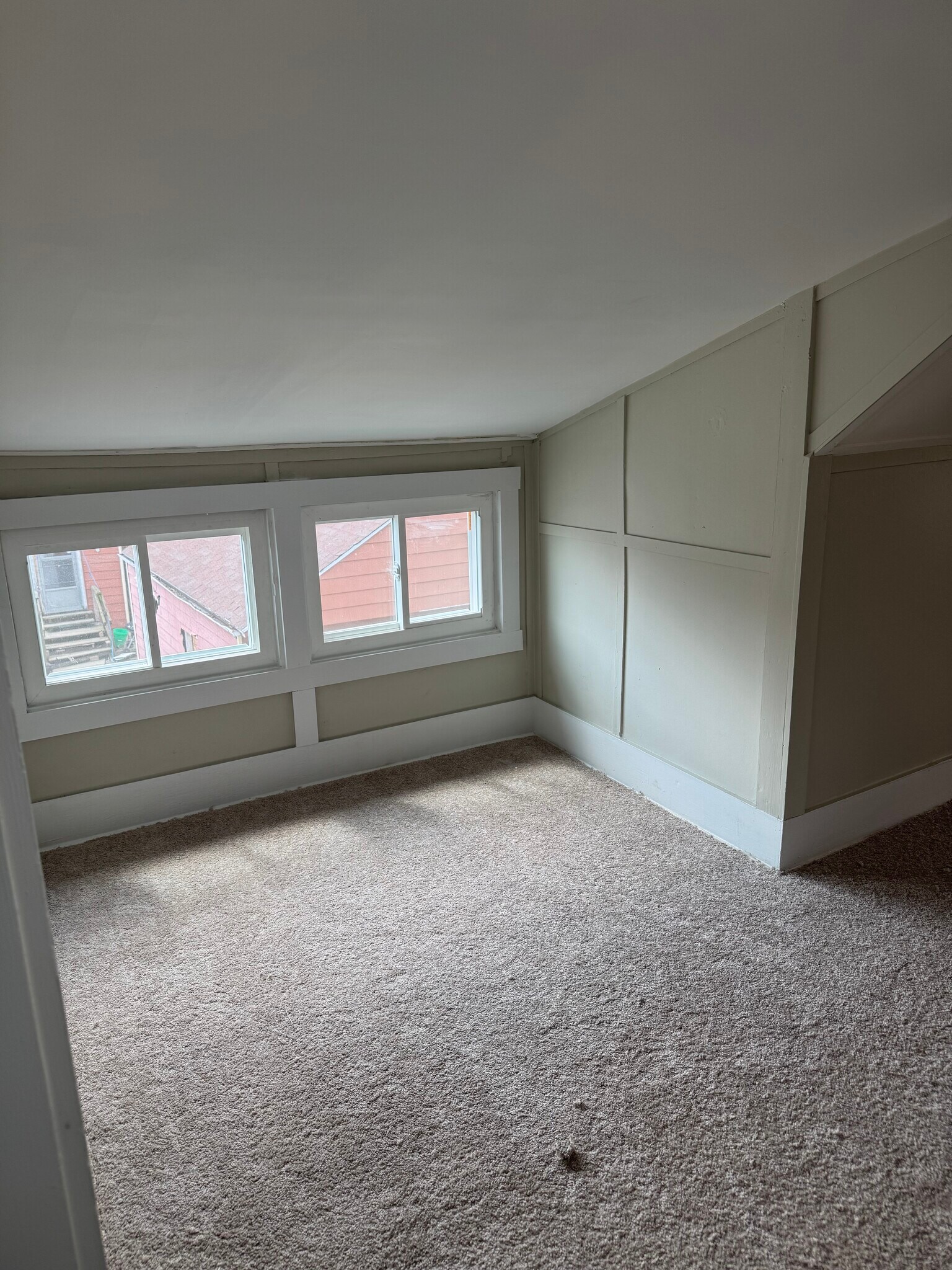 Building Photo - 264 Spring Grove Ave