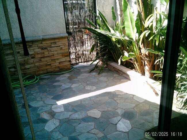 Building Photo - 3200 El Encanto Ct