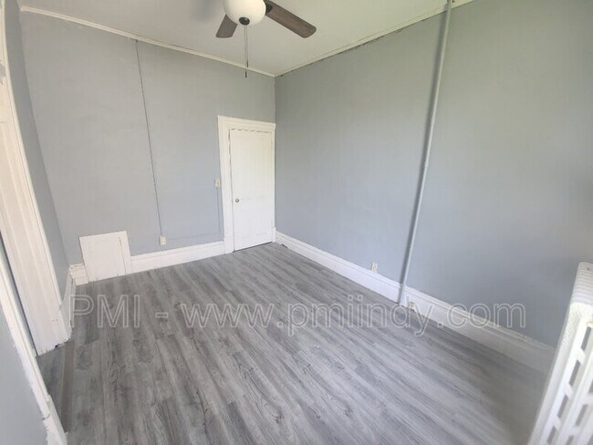 Building Photo - 103 E 2nd St