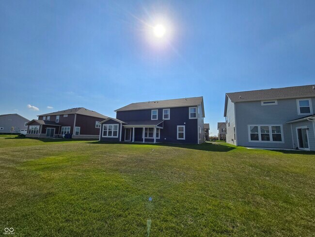 Building Photo - 5128 Summerton St