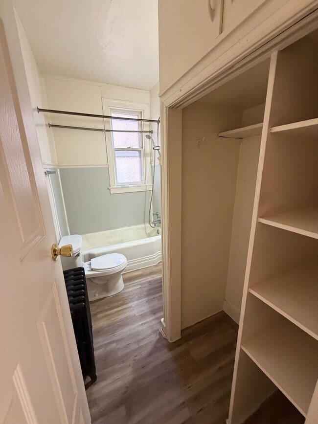 Building Photo - 210 S Duke St