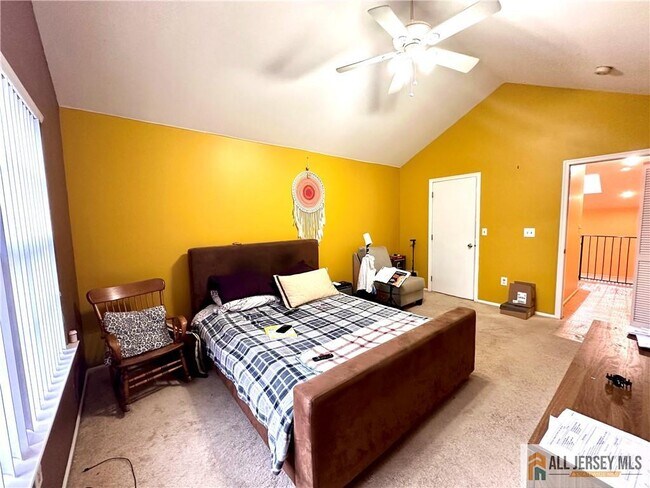 Building Photo - 173 Salem Rd