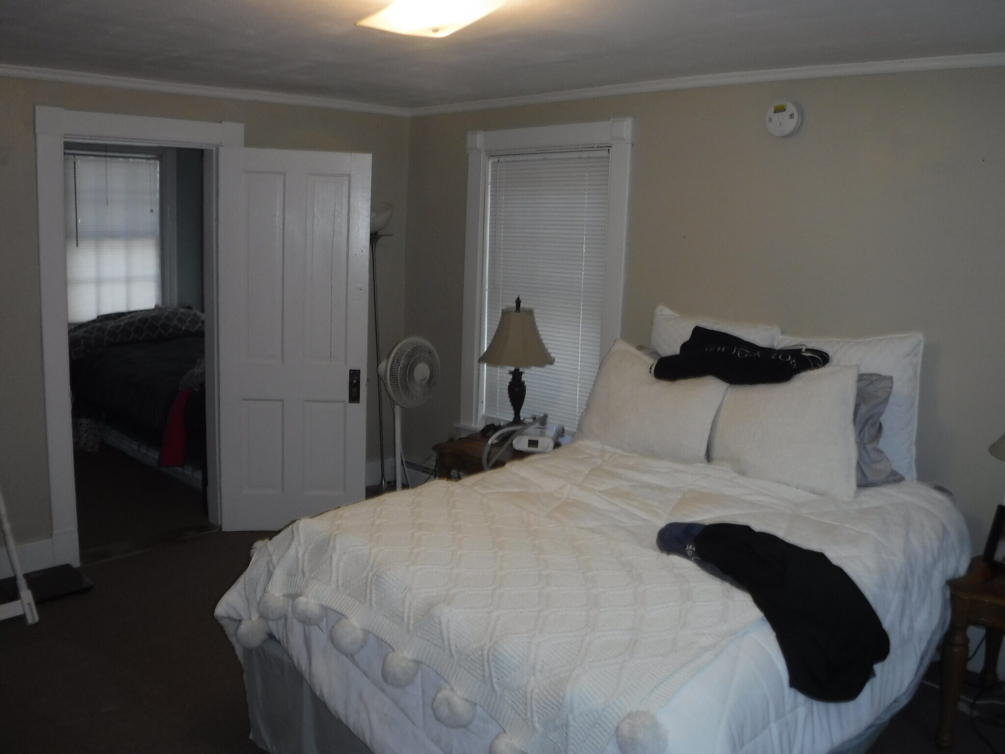 Building Photo - 32 College Ave