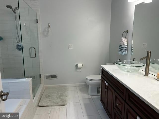 Building Photo - 4438-4400 Riverview Ln