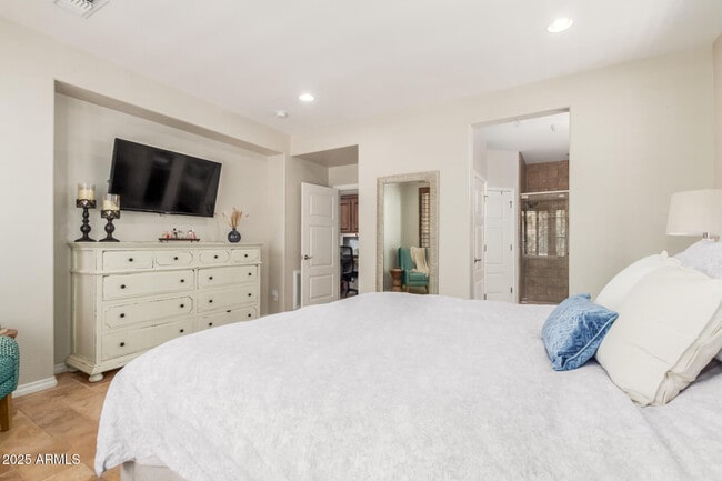Building Photo - 36965 N Crucillo Dr