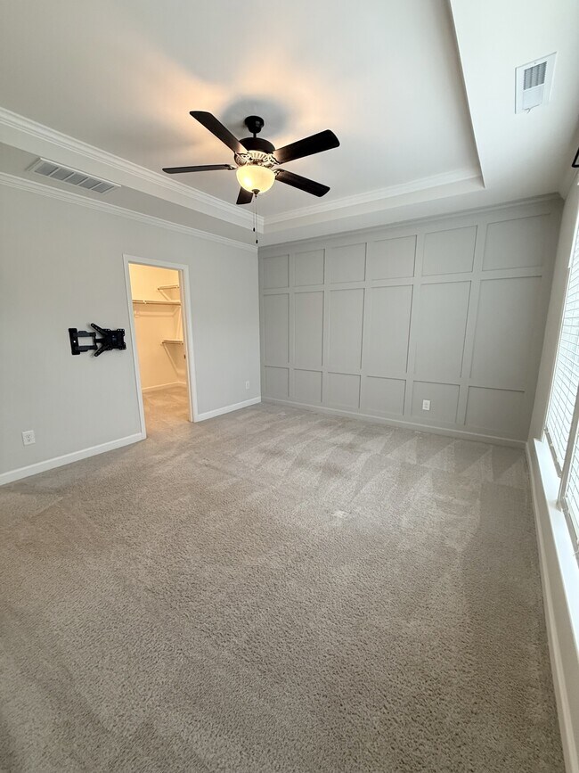 Building Photo - 704 Carraway Garden Dr